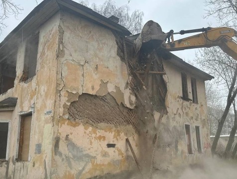 Ещё одну заброшку снесли в Калуге