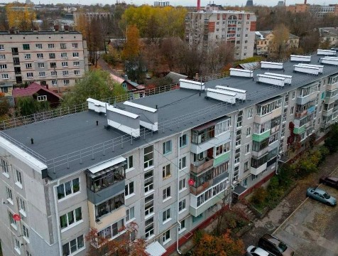 131 крышу многоэтажек капитально отремонтировали в Калужской области