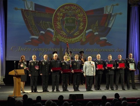 Отличившихся сотрудников полиции чествовали в Калуге