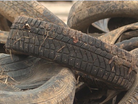 Калужан призывают правильно утилизировать автомобильные покрышки