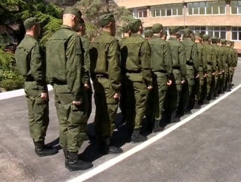 Почти 100 семей призывников из Калужской области получают ежемесячное пособие