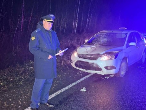 Пешеход погиб под колёсами такси в Сухиничском районе