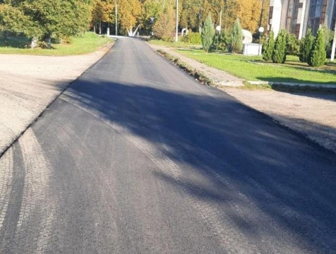 В 10 поселениях Кировского района обновили дороги в 2025 году
