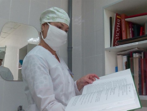 Выплаты медработникам малых населенных пунктов продлили в Калужской области