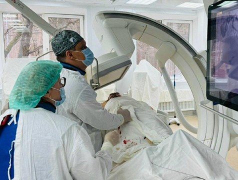 Калужские медики впервые провели эндопротезирование брюшной аорты