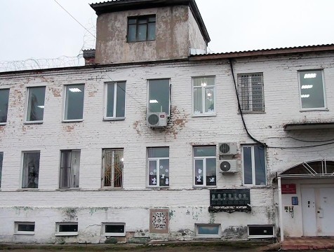 Начальник колонии в Медыни оказался по другую сторону решетки из-за телефона