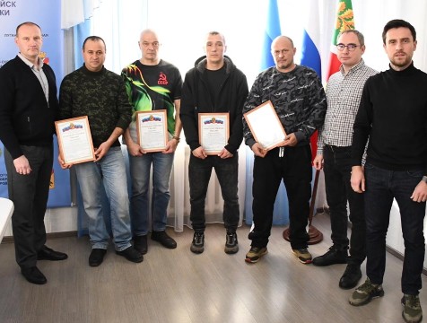 Калужских аварийщиков наградили за работу в Первомайске