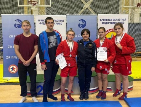 Полный комплект медалей привезли калужские самбисты с первенства ЦФО