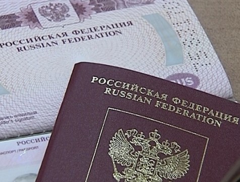 400 тысяч раз калужане обратились в УМВД за госуслугами в сфере миграции