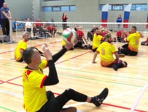 Кубок Защитников Отечества по волейболу сидя стартовал в Калуге