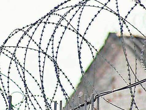 Бывший сотрудник колонии в Медыни предстанет перед судом за взятки