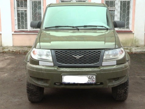 Полностью загруженный гумпомощью внедорожник передали калужане бойцам СВО