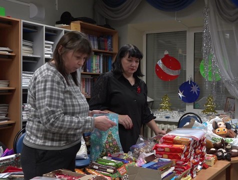 Новогодние подарки для бойцов СВО собирают волонтёры Калуги