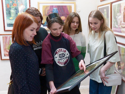 В Калуге наградили юных художников – участников выставки 